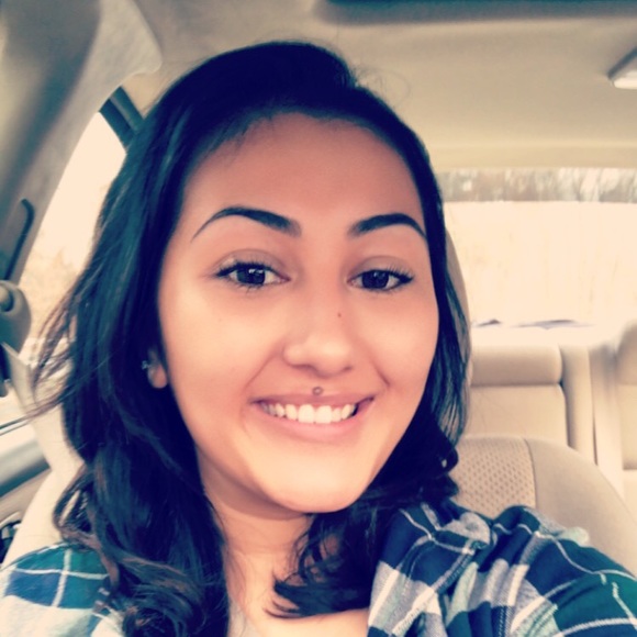 Meet your Posher, Toni - Picture 1 of 1